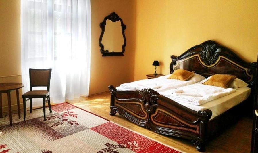 Korona Szallo Sárvár Dış mekan fotoğraf
